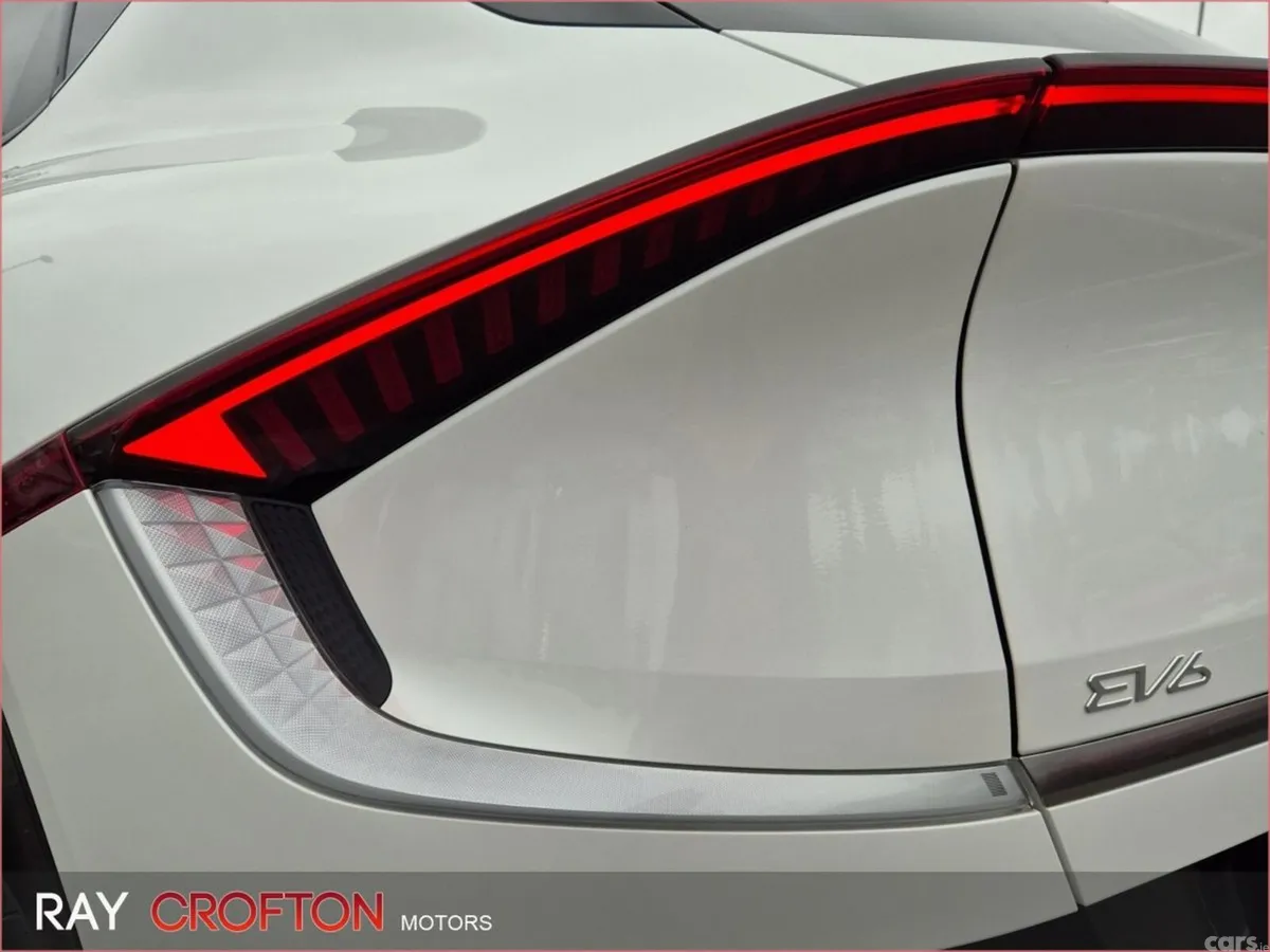 Kia EV6 MPV, Electric, 2026, White