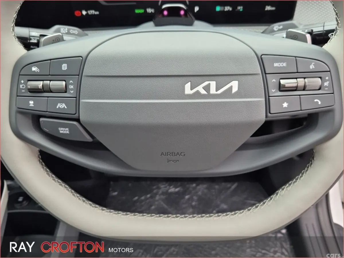 Kia EV6 MPV, Electric, 2026, White