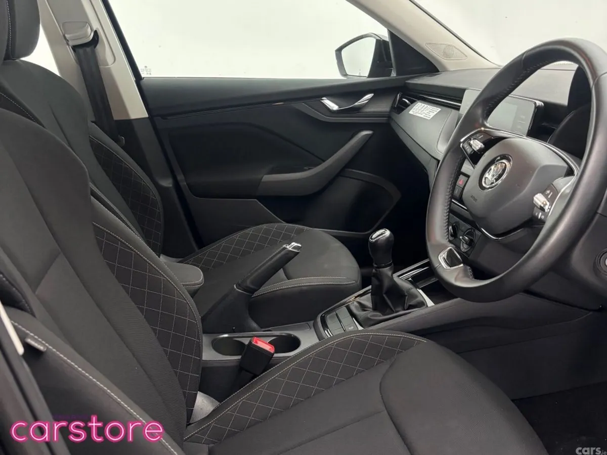 Skoda Kamiq Hatchback, Petrol, 2024, Black
