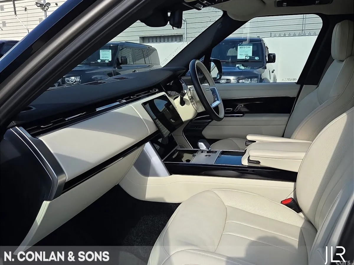 Land Rover Range Rover SUV, Petrol Hybrid, 2025, Gold