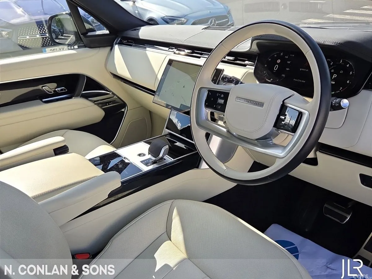 Land Rover Range Rover SUV, Petrol Hybrid, 2025, Gold