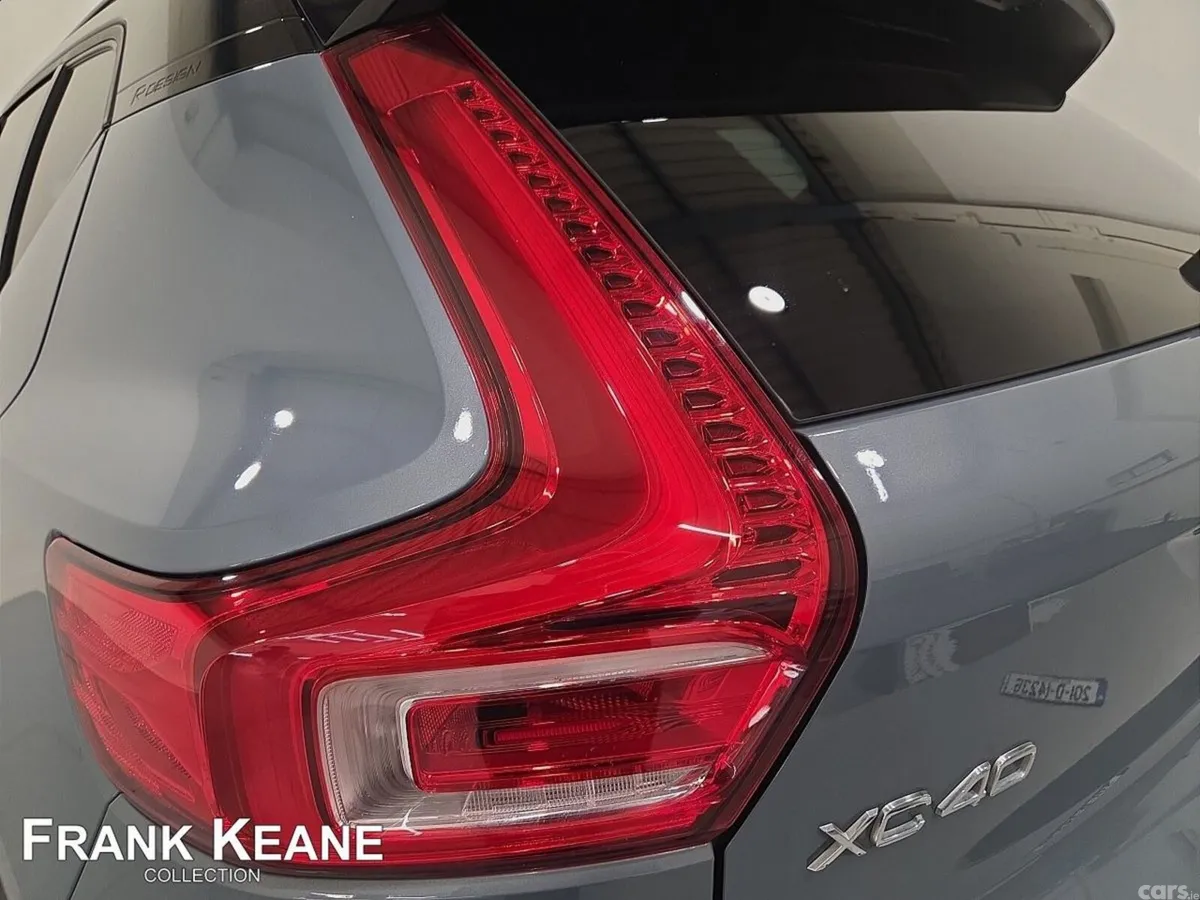 Volvo XC40 Estate, Diesel, 2020, Grey