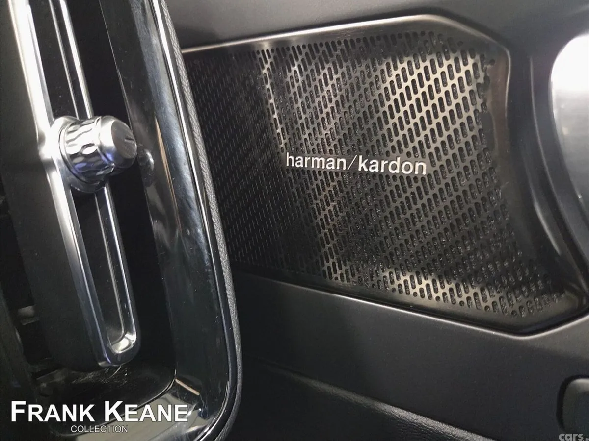 Volvo XC40 Estate, Diesel, 2020, Grey