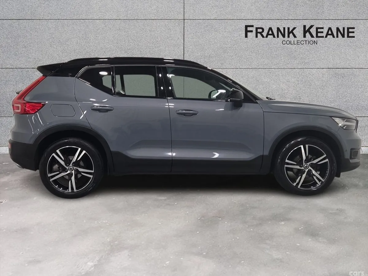 Volvo XC40 Estate, Diesel, 2020, Grey