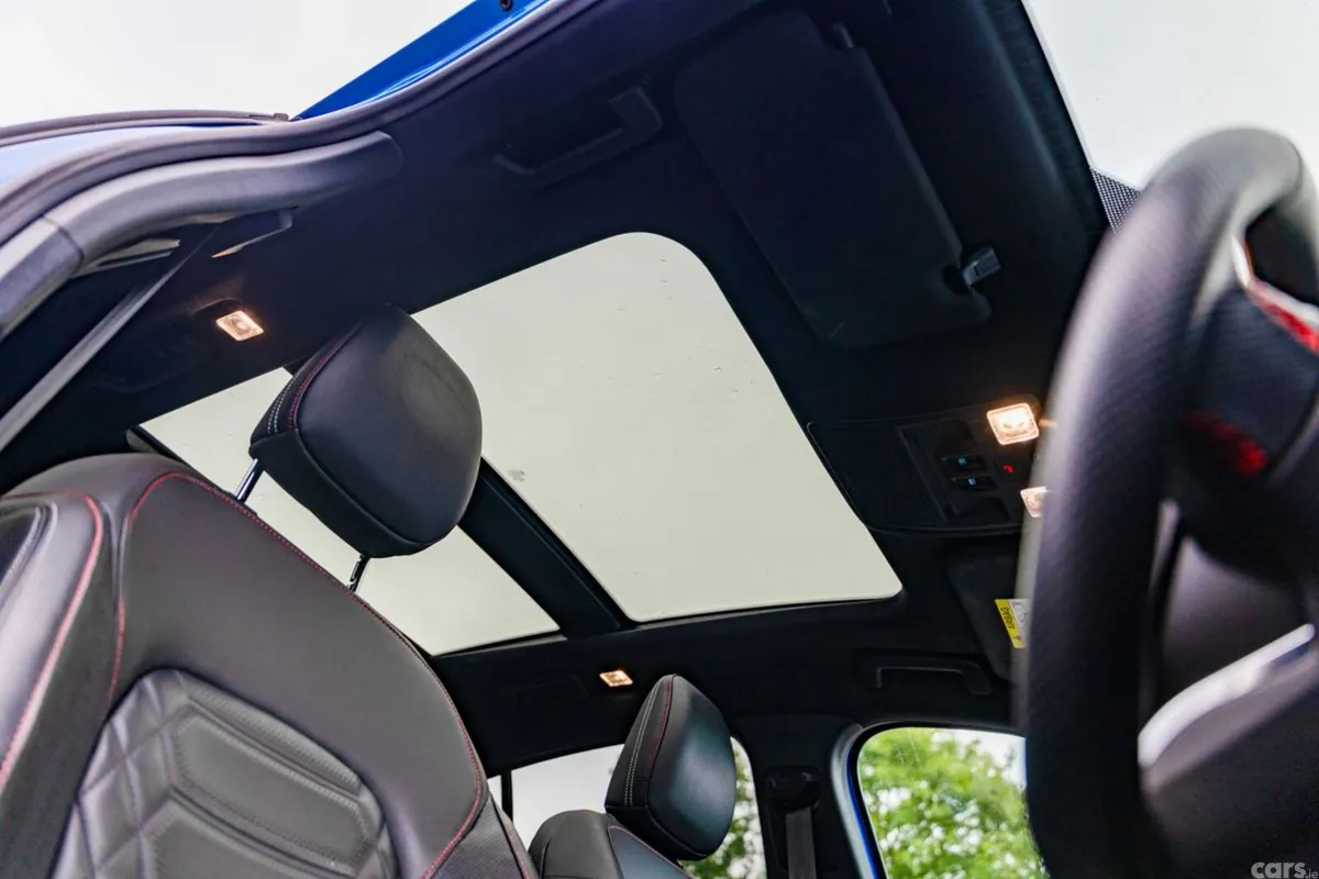 Ford Focus Hatchback, Petrol, 2022, Blue