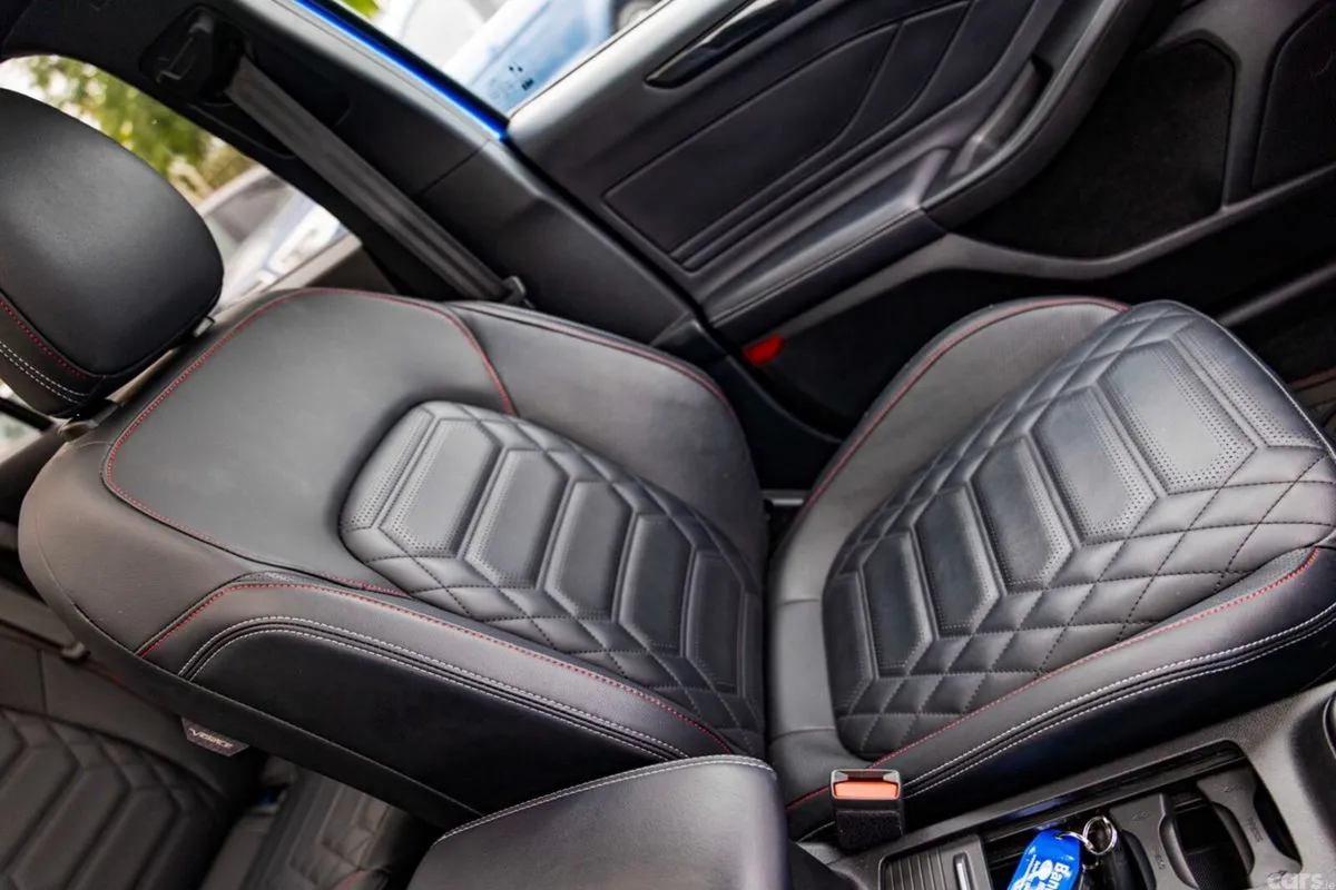 Ford Focus Hatchback, Petrol, 2022, Blue