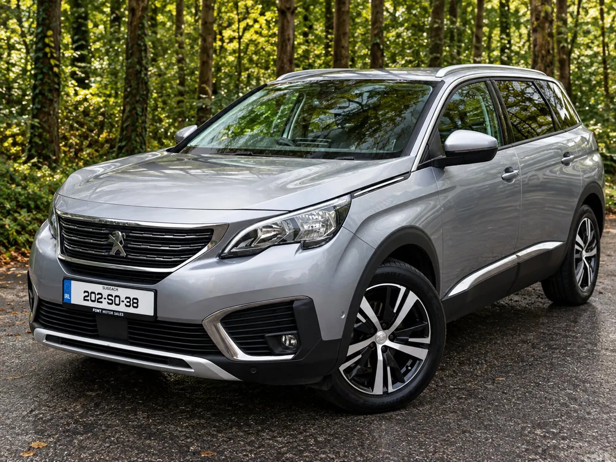 Peugeot 5008 MPV, Diesel, 2020, Grey