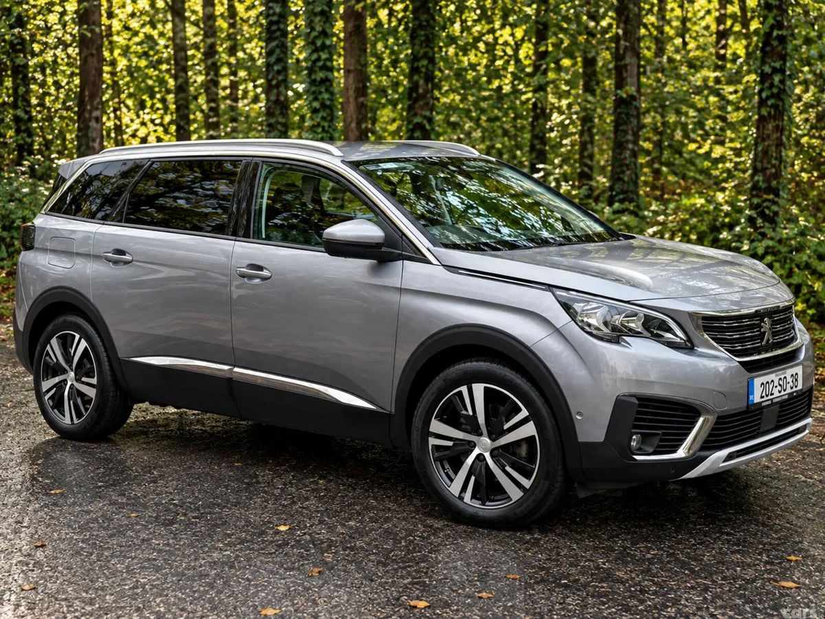 Peugeot 5008 MPV, Diesel, 2020, Grey
