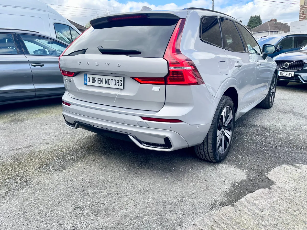Volvo XC60 SUV, Petrol Plug-in Hybrid, 2023, Grey