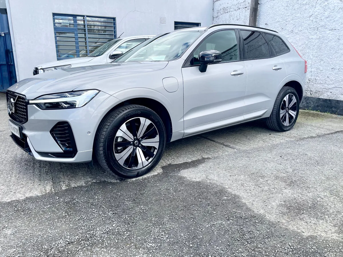 Volvo XC60 SUV, Petrol Plug-in Hybrid, 2023, Grey