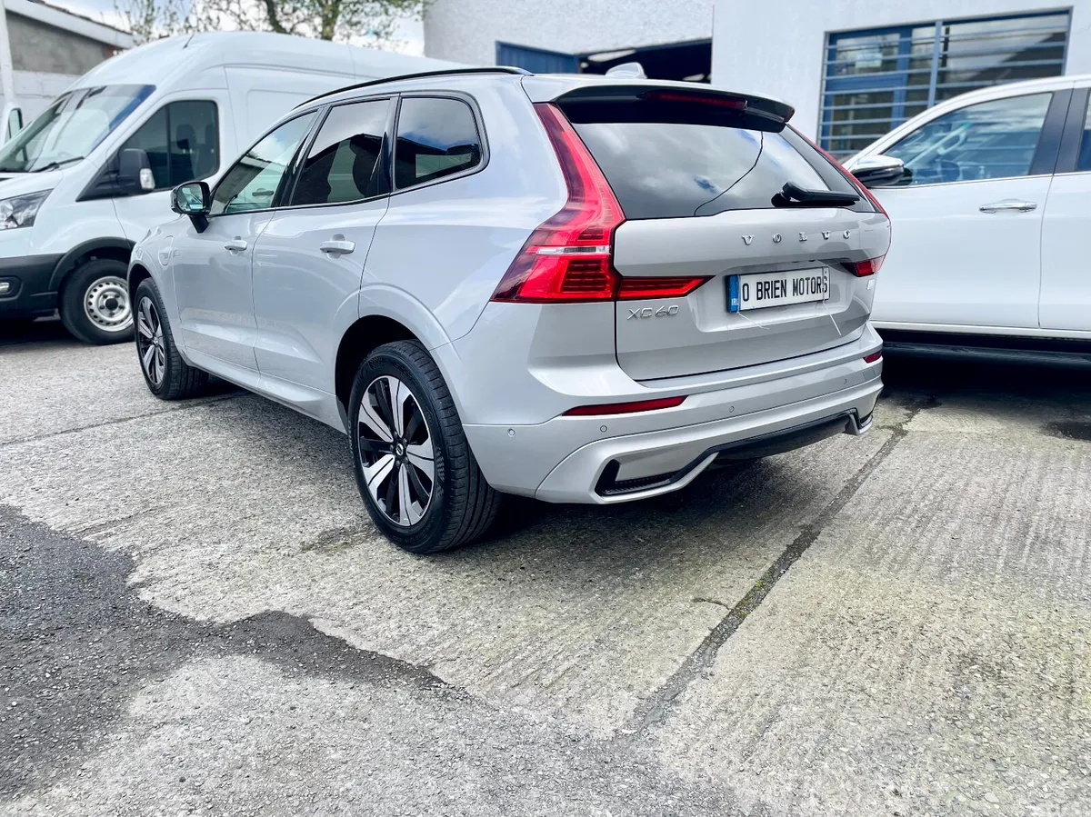 Volvo XC60 SUV, Petrol Plug-in Hybrid, 2023, Grey