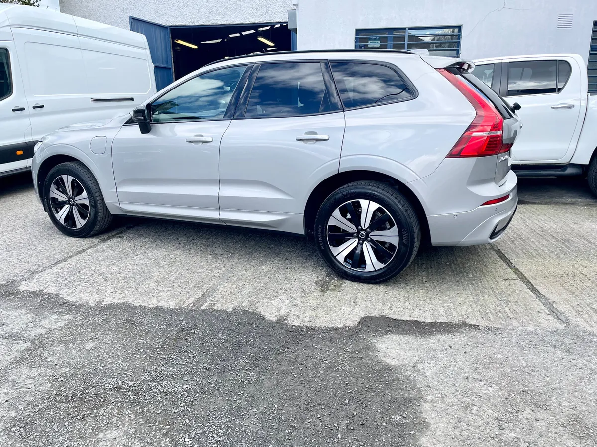 Volvo XC60 SUV, Petrol Plug-in Hybrid, 2023, Grey