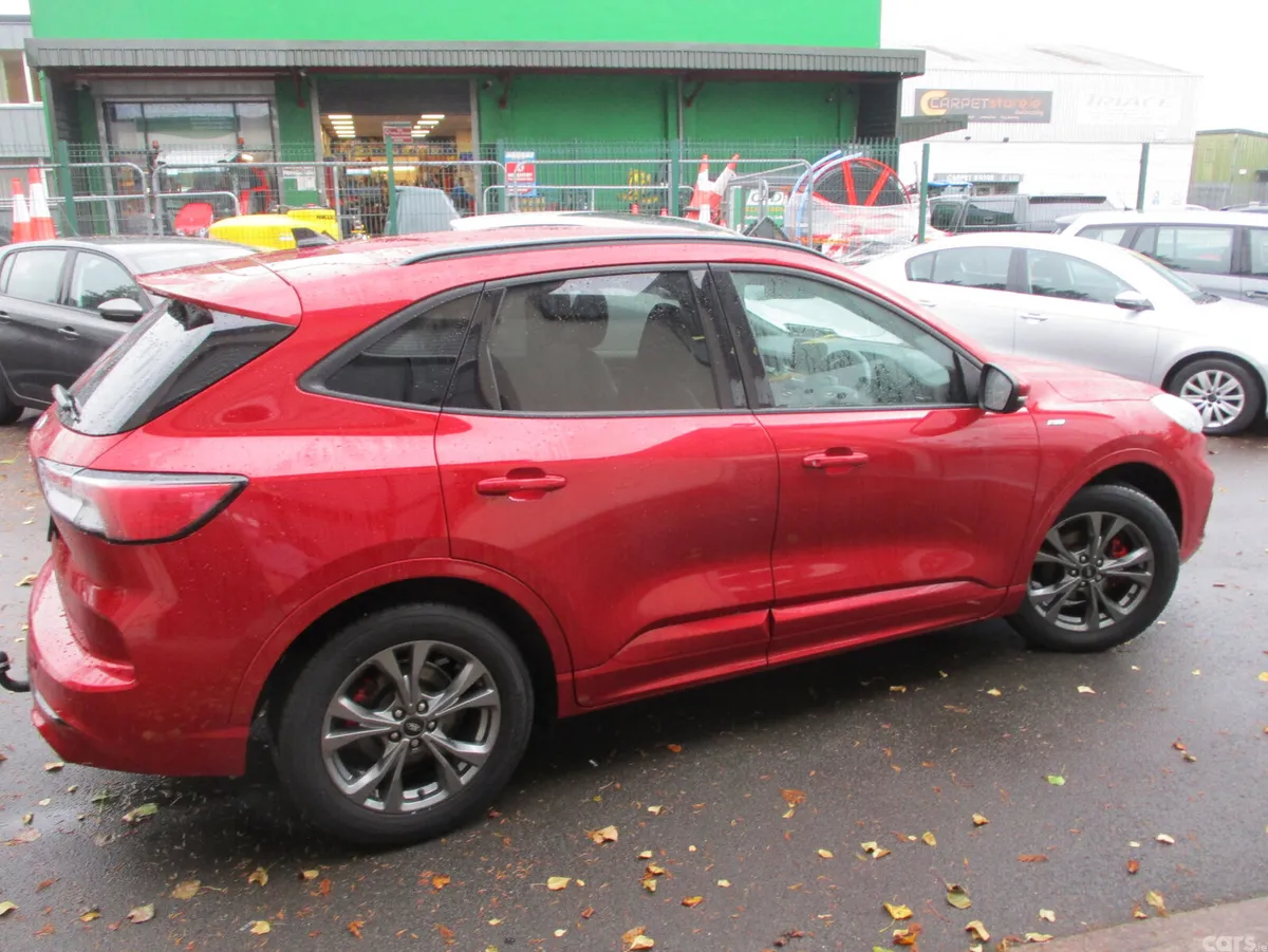 Ford Kuga SUV, Diesel, 2020, Red