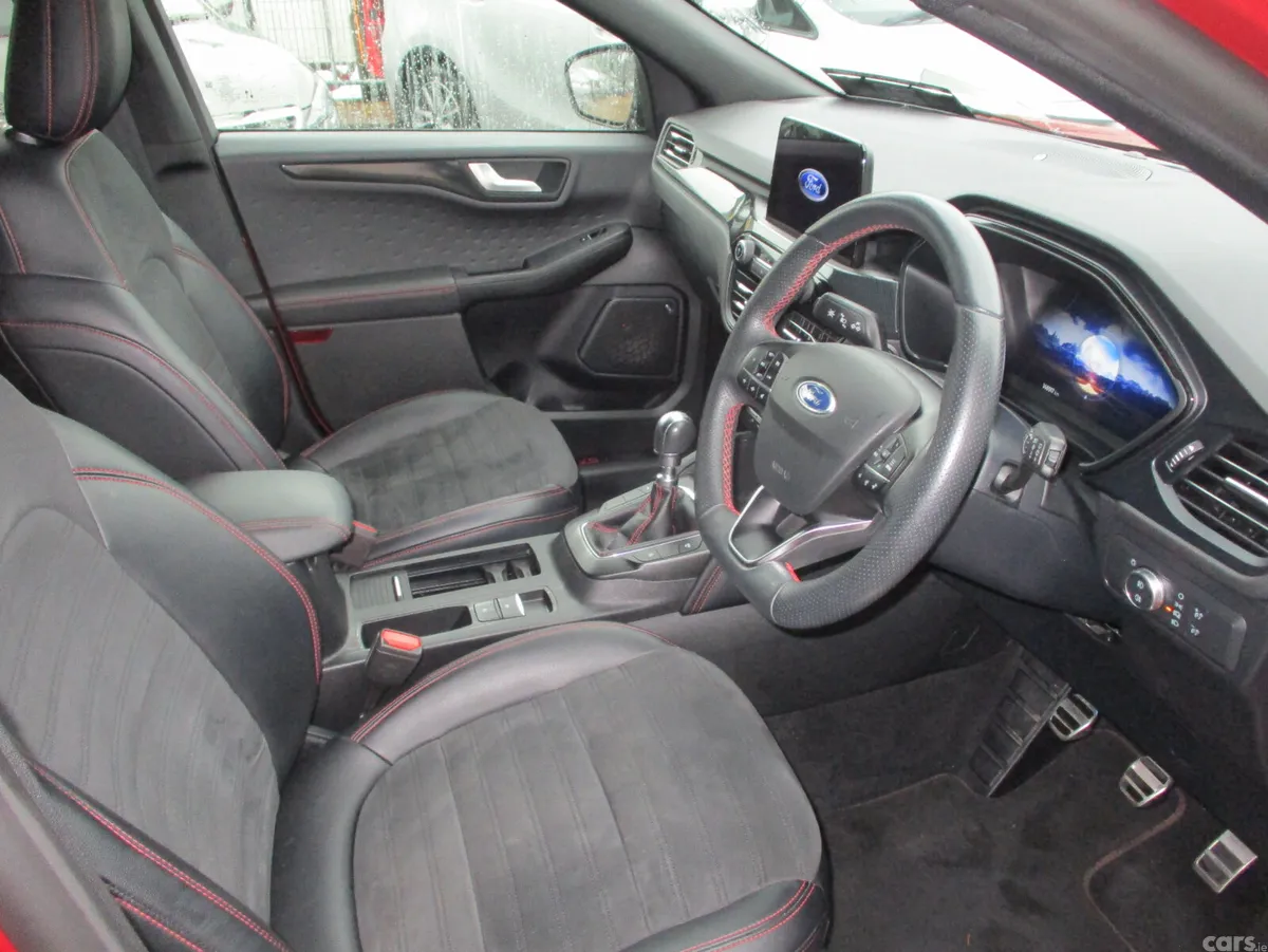 Ford Kuga SUV, Diesel, 2020, Red