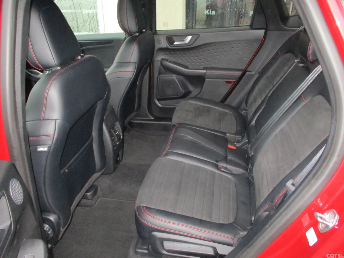Ford Kuga SUV, Diesel, 2020, Red