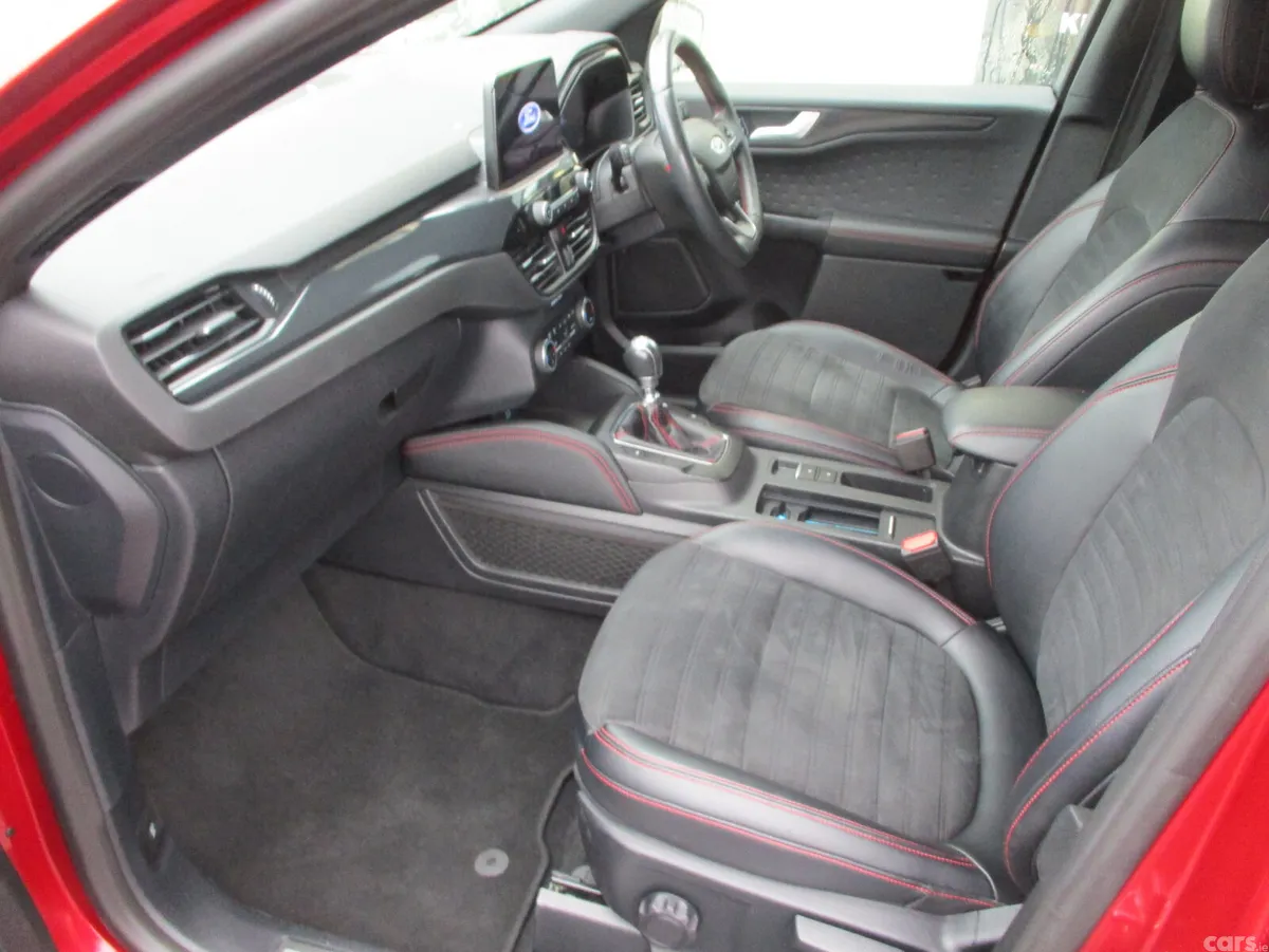 Ford Kuga SUV, Diesel, 2020, Red