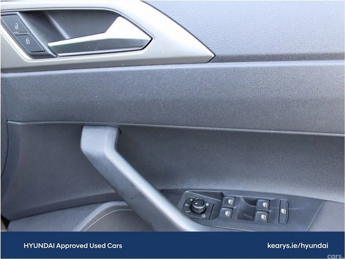 Volkswagen Polo Hatchback, Petrol, 2021, Black