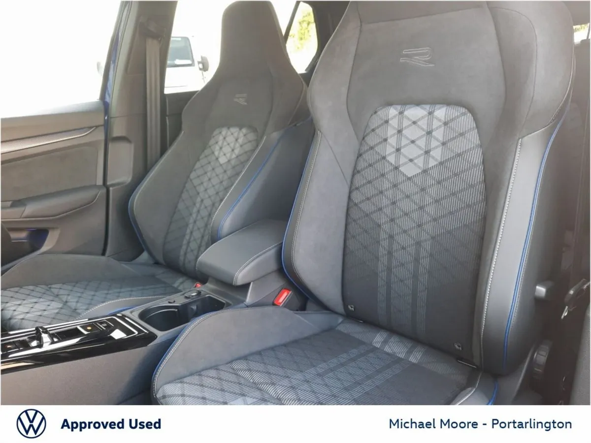 Volkswagen Golf Estate, Diesel, 2026, Blue