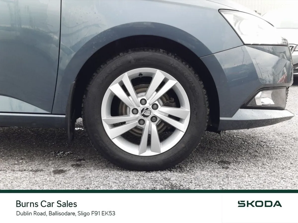 Skoda Fabia Hatchback, Petrol, 2020, Grey
