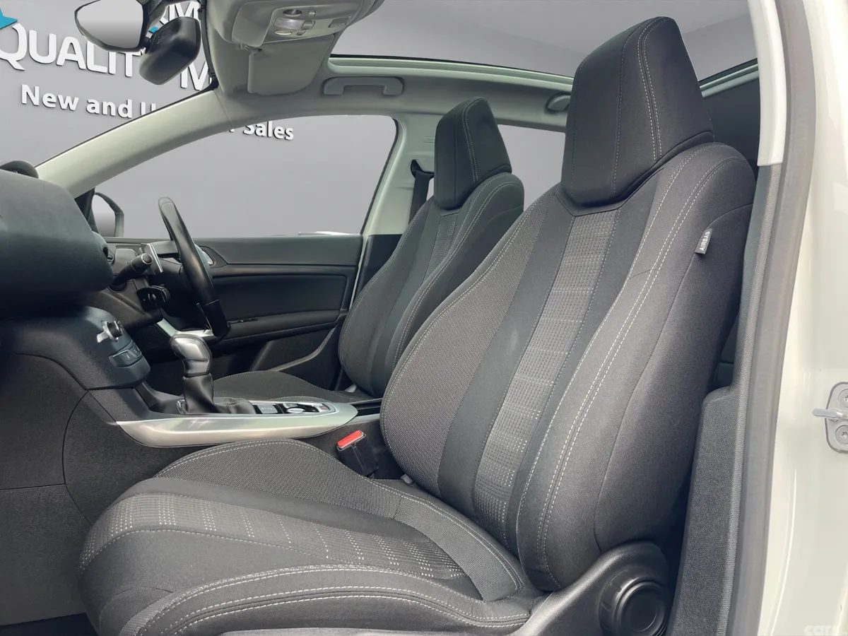 Peugeot 308 Hatchback, Diesel, 2017, White