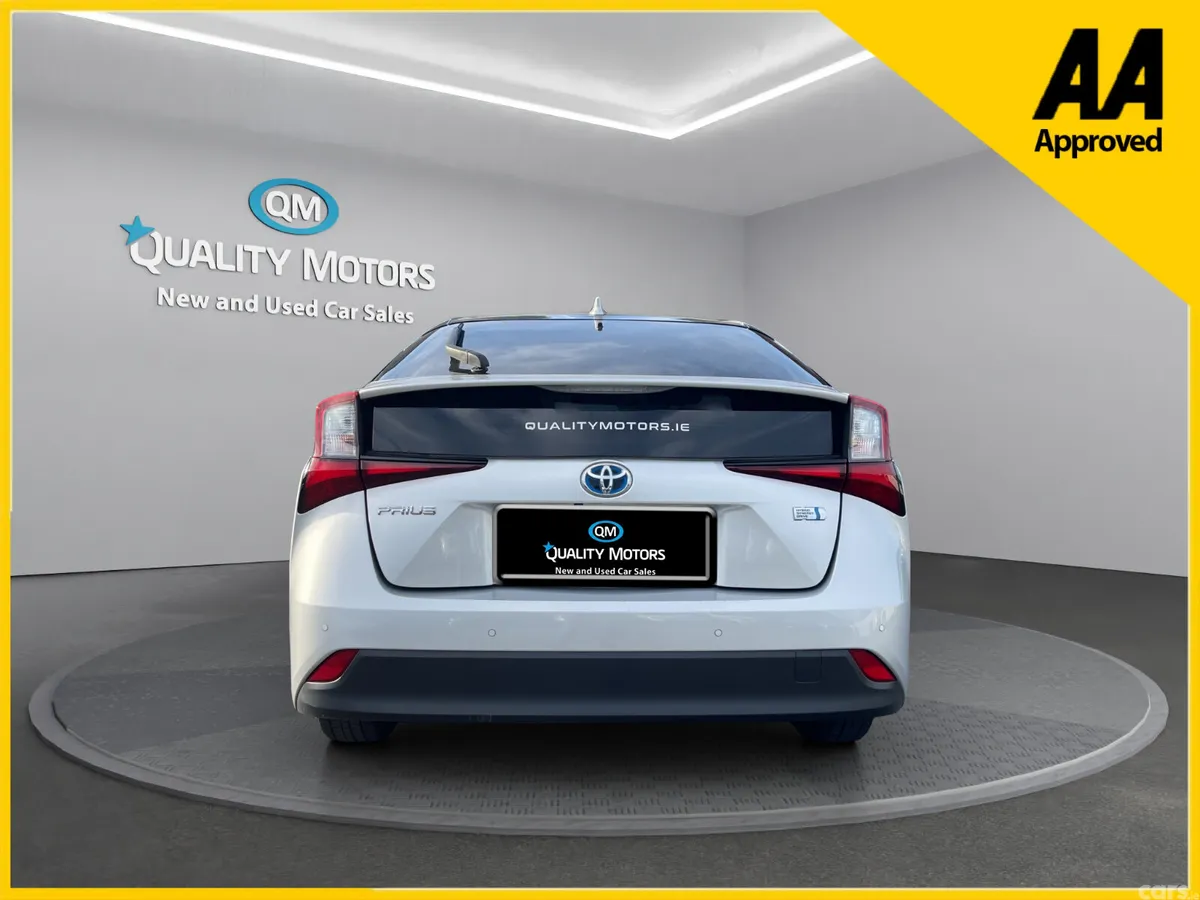 Toyota Prius Hatchback, Petrol Hybrid, 2023, Silver