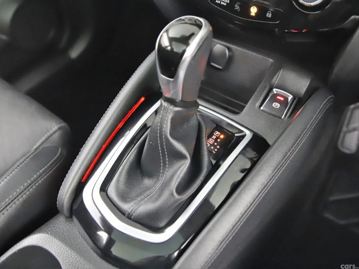 Nissan Qashqai SUV, Petrol, 2019, Blue