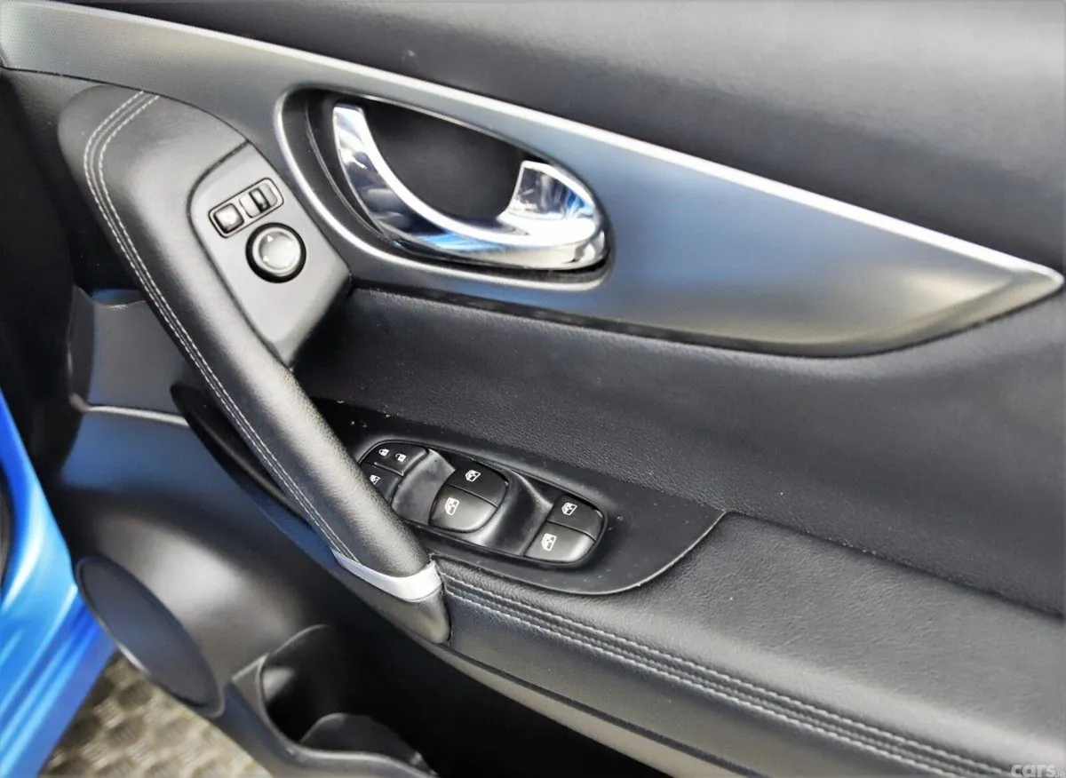 Nissan Qashqai SUV, Petrol, 2019, Blue
