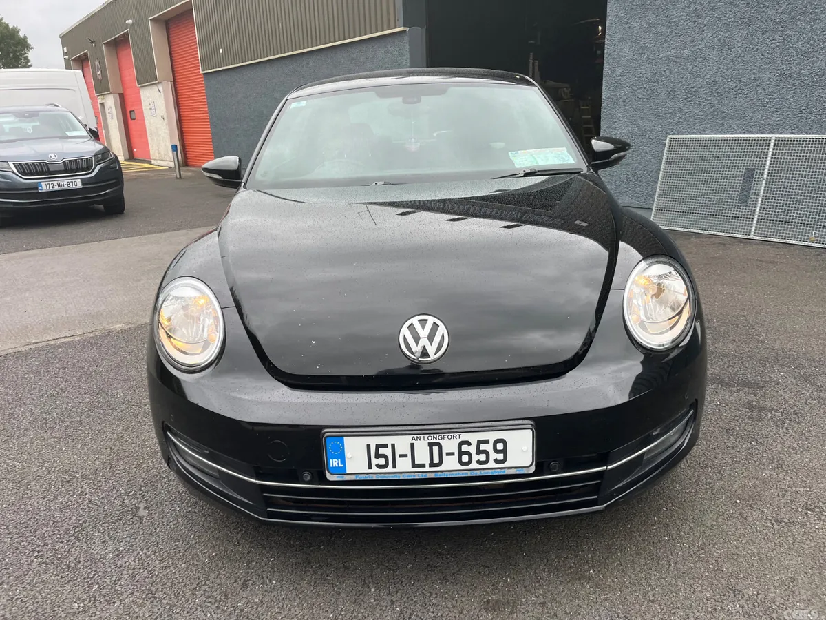 Volkswagen Beetle Hatchback, Petrol, 2015, Black