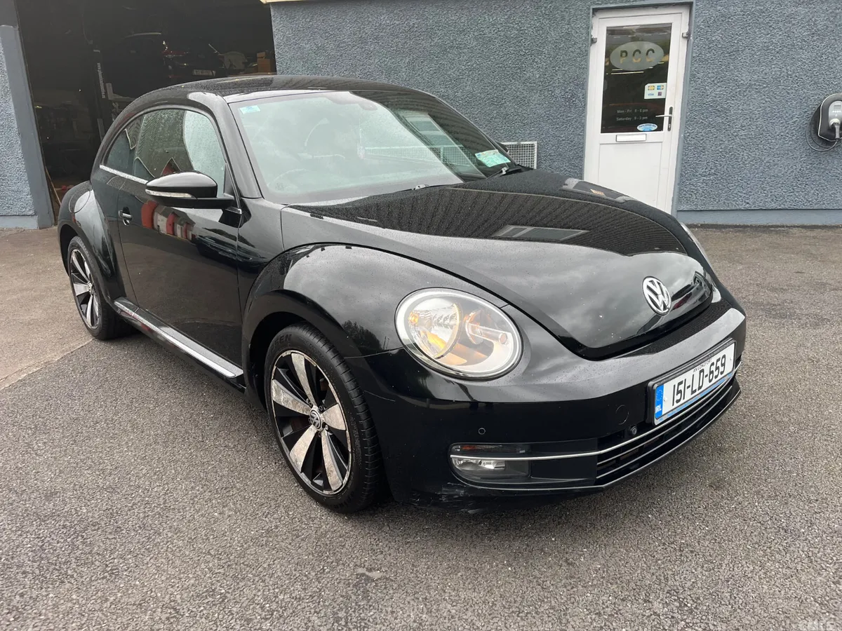 Volkswagen Beetle Hatchback, Petrol, 2015, Black