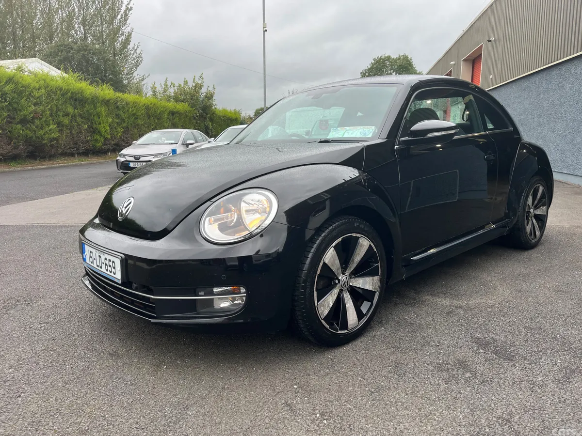 Volkswagen Beetle Hatchback, Petrol, 2015, Black