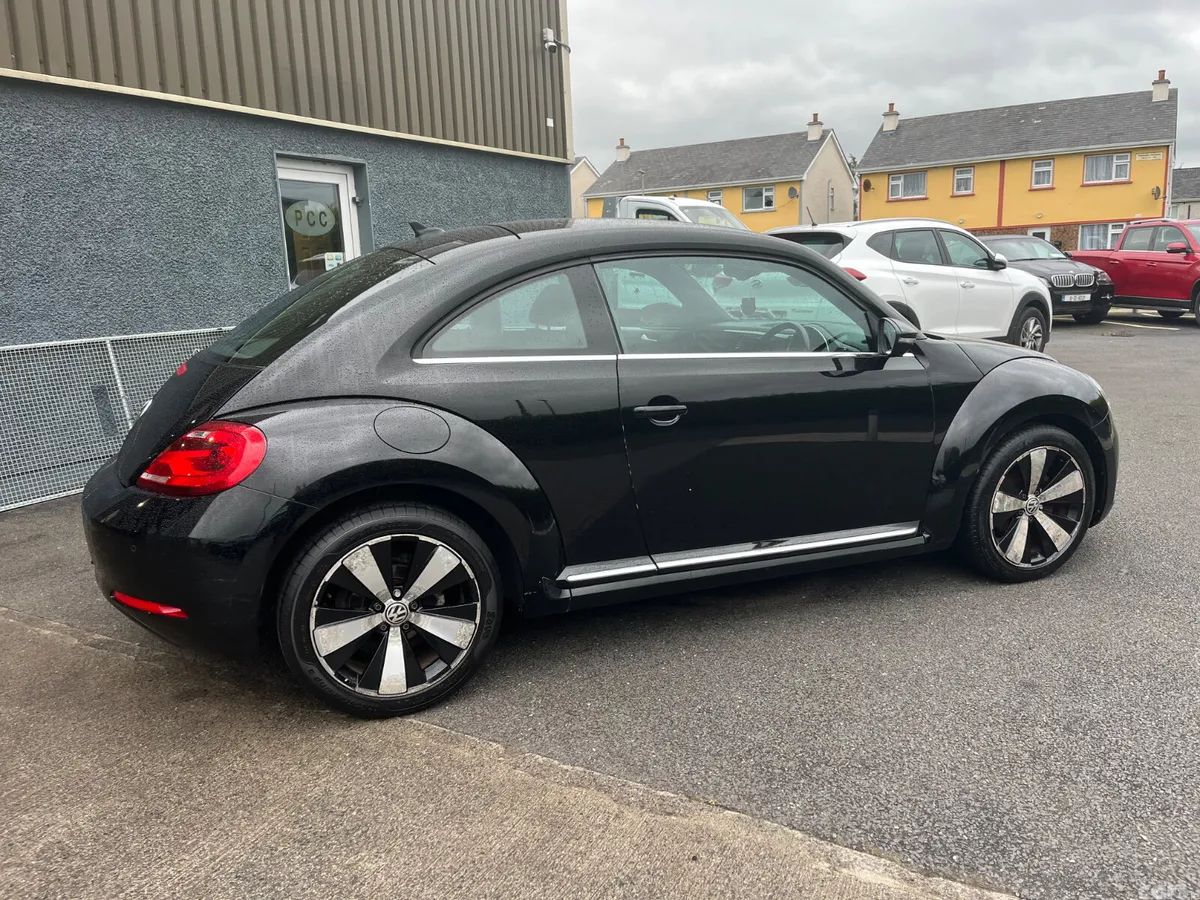 Volkswagen Beetle Hatchback, Petrol, 2015, Black