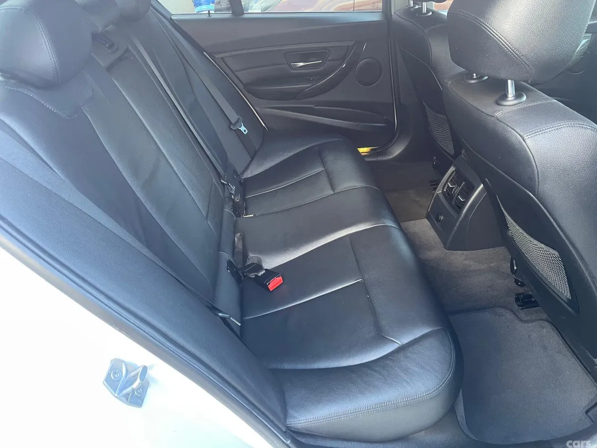 BMW 3-Series Saloon, Diesel, 2013, White