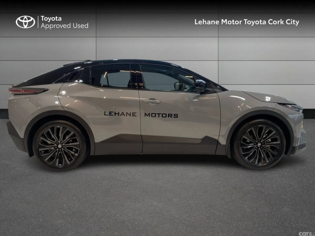Toyota C-HR Estate, Electric, 2026, Grey