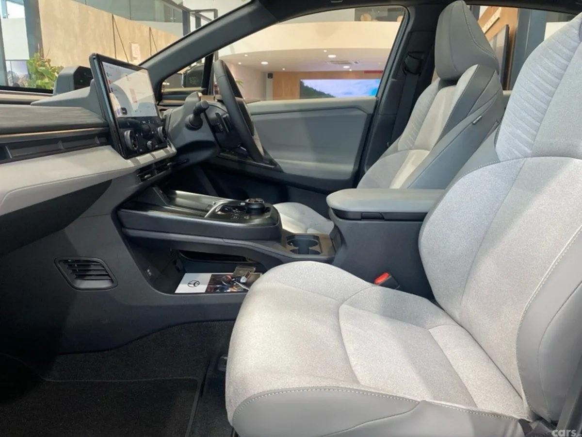 Toyota C-HR Estate, Electric, 2026, Grey