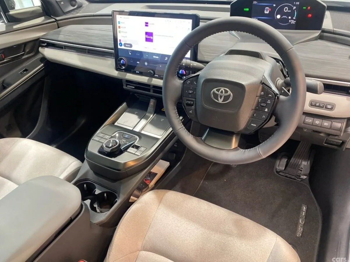 Toyota C-HR Estate, Electric, 2026, Grey