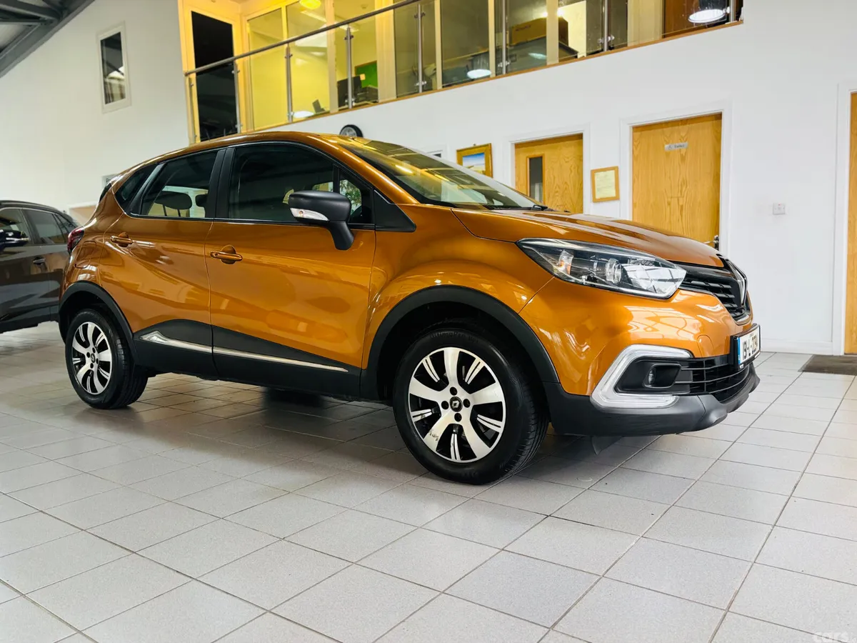 Renault Captur Hatchback, Diesel, 2019, Orange