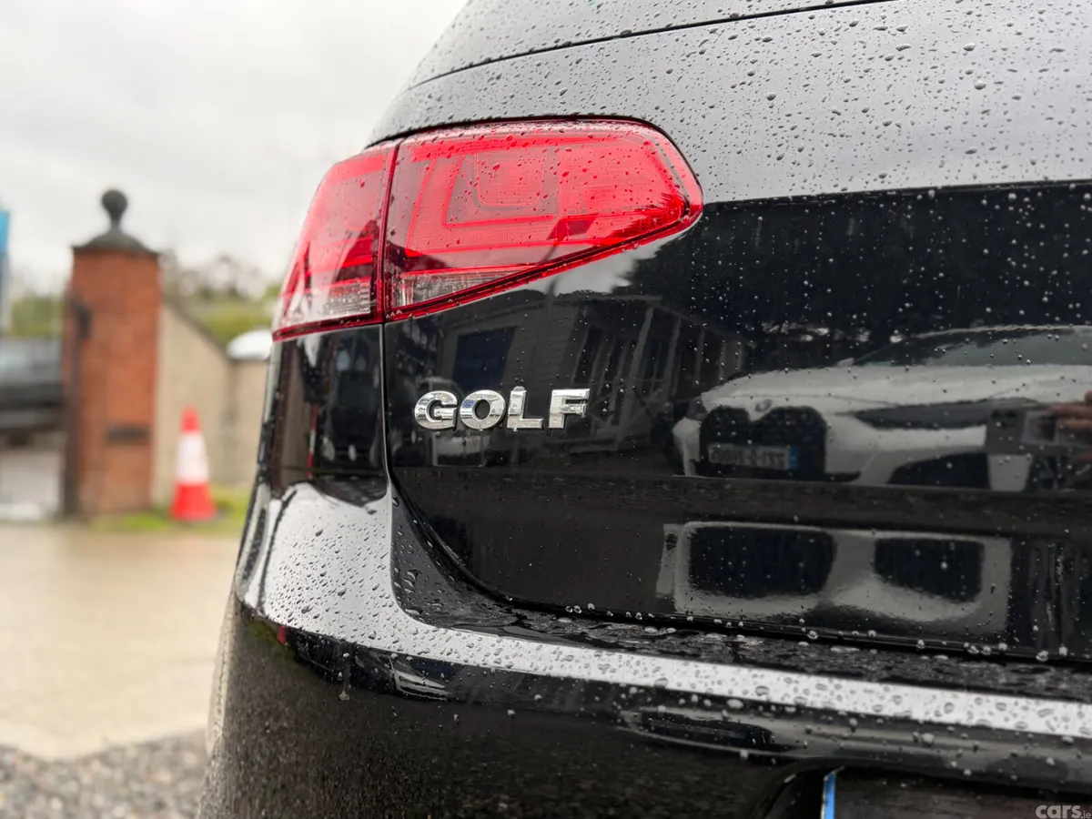 Volkswagen Golf Hatchback, Petrol, 2017, Black