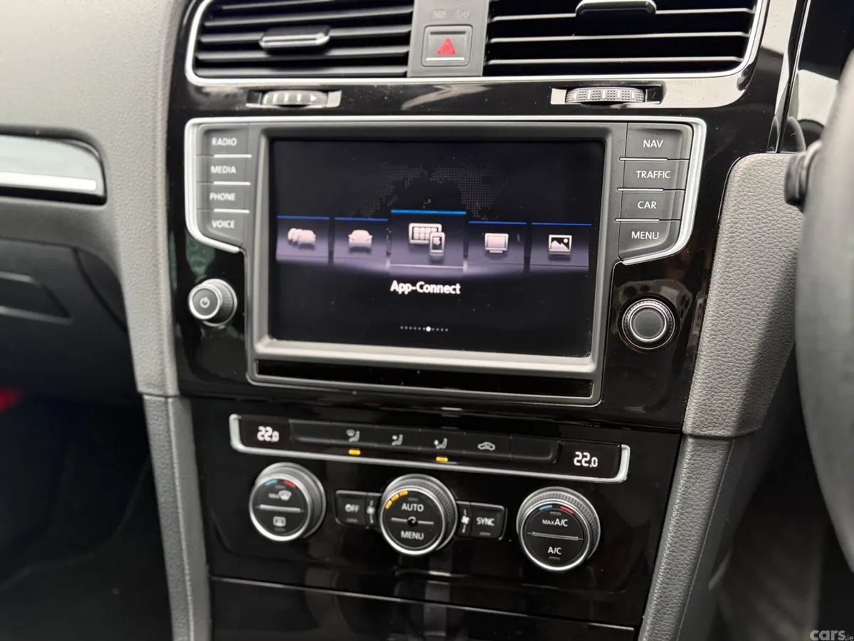 Volkswagen Golf Hatchback, Petrol, 2017, Black