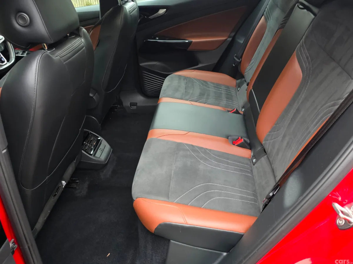 Volkswagen ID.4 Hatchback, Electric, 2022, Red