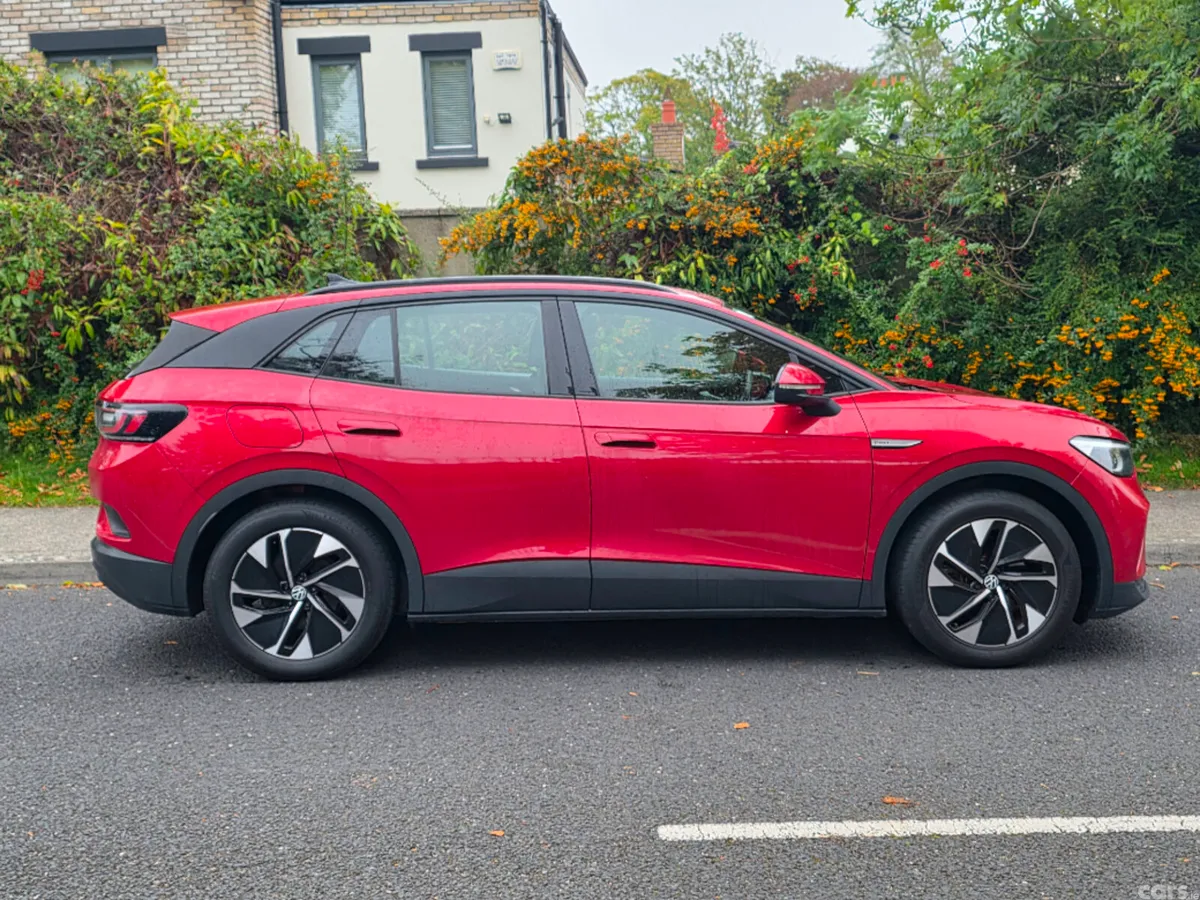 Volkswagen ID.4 Hatchback, Electric, 2022, Red