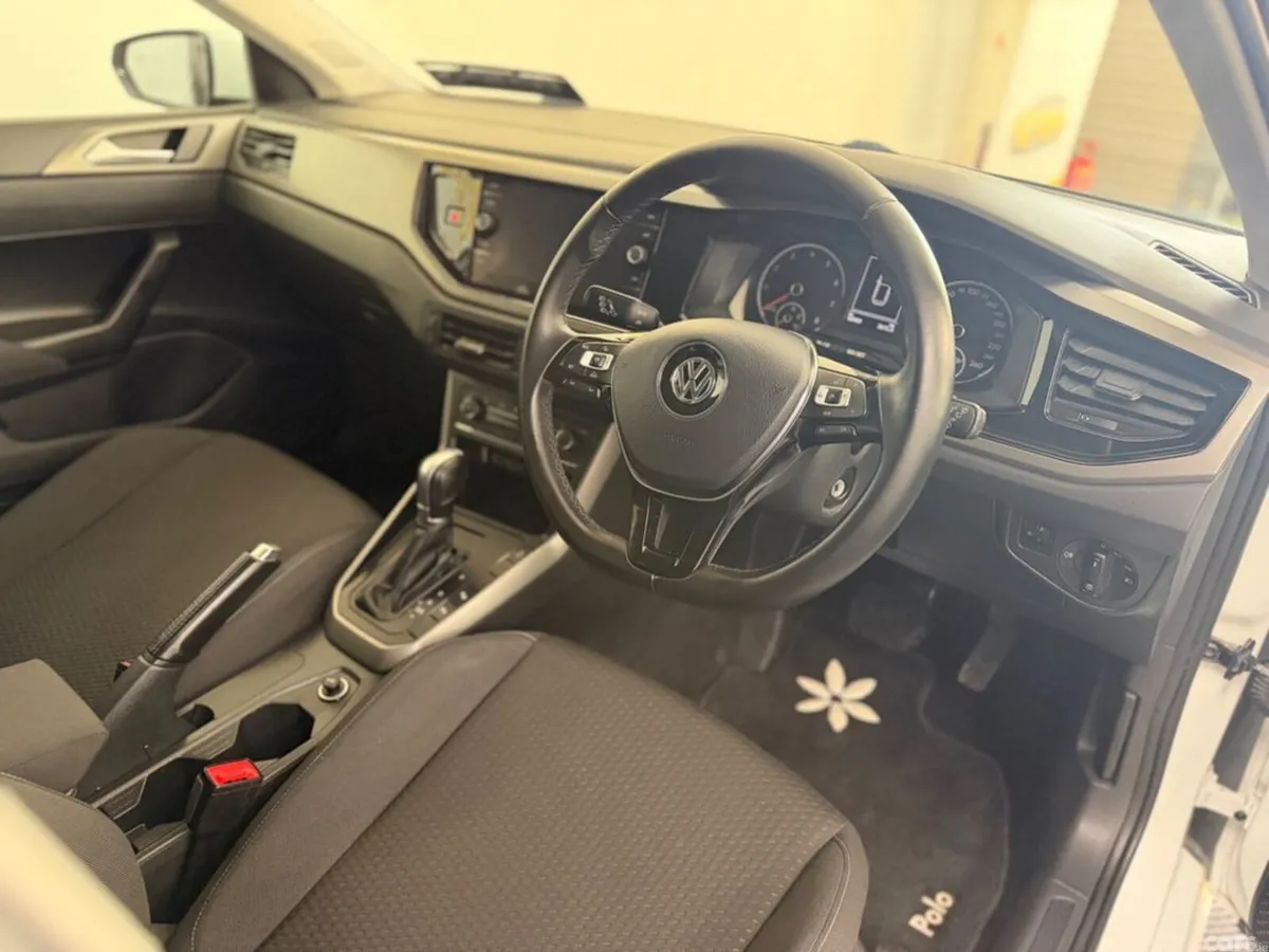 Volkswagen Polo Hatchback, Petrol, 2018, White