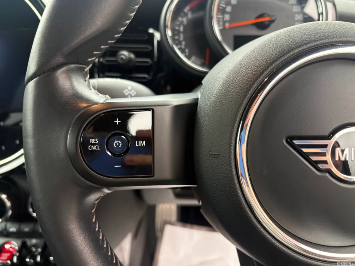 Mini Cooper Hatchback, Petrol, 2023, Grey