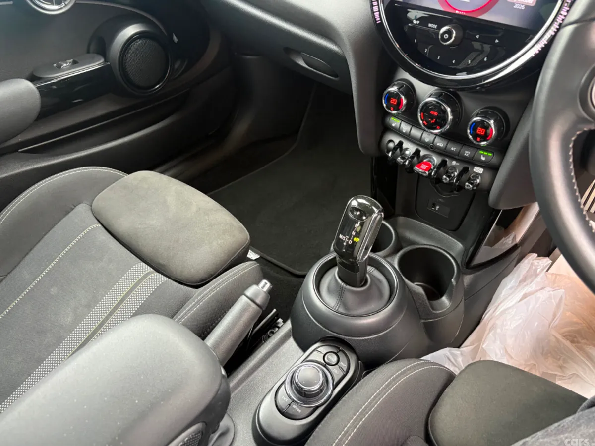 Mini Cooper Hatchback, Petrol, 2023, Grey