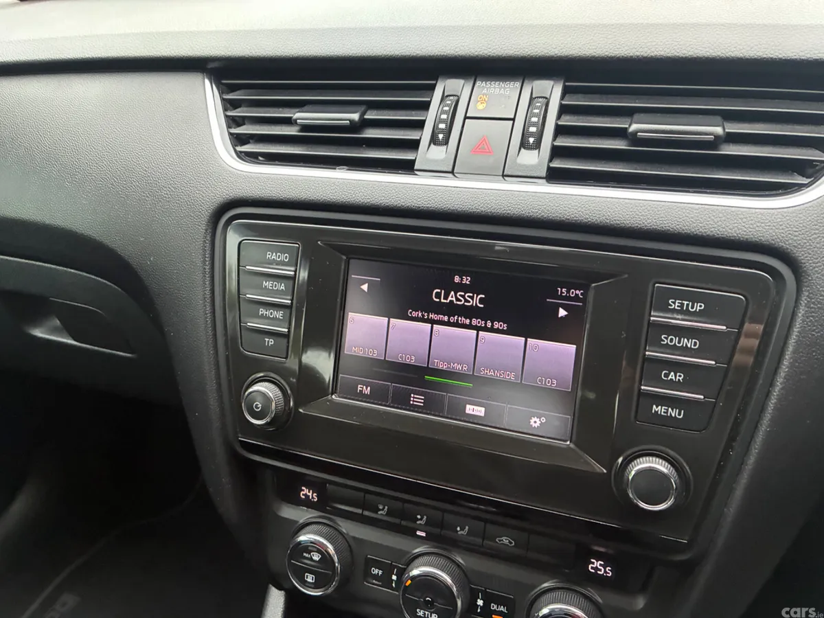 Skoda Octavia Saloon, Diesel, 2014, Beige