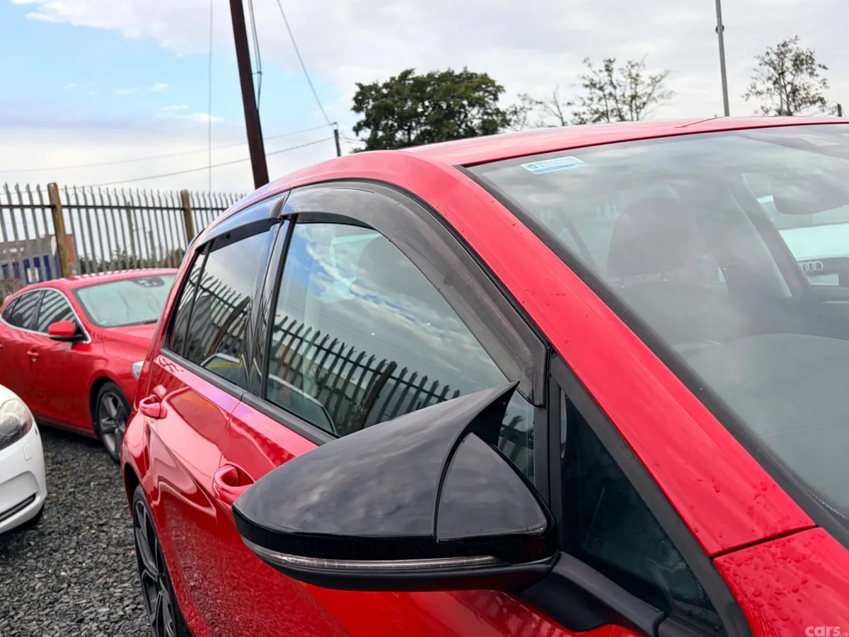 Volkswagen Golf Hatchback, Petrol, 2017, Red