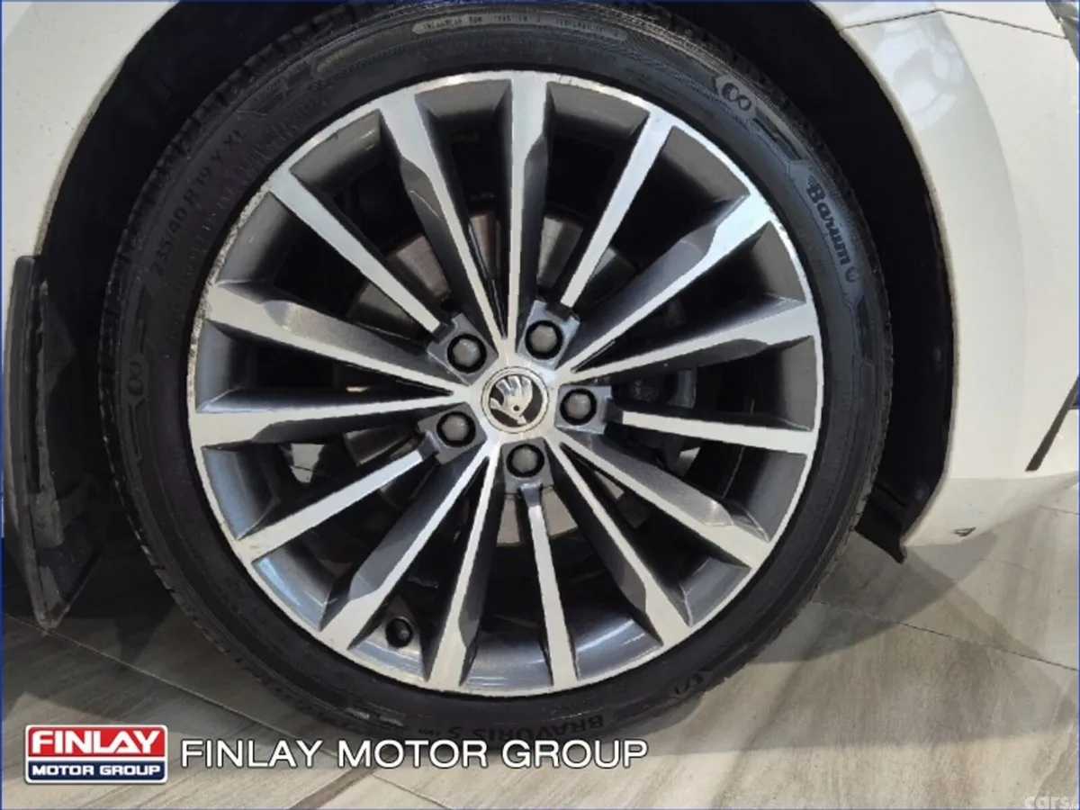 Skoda Superb Saloon, Petrol, 2020, White
