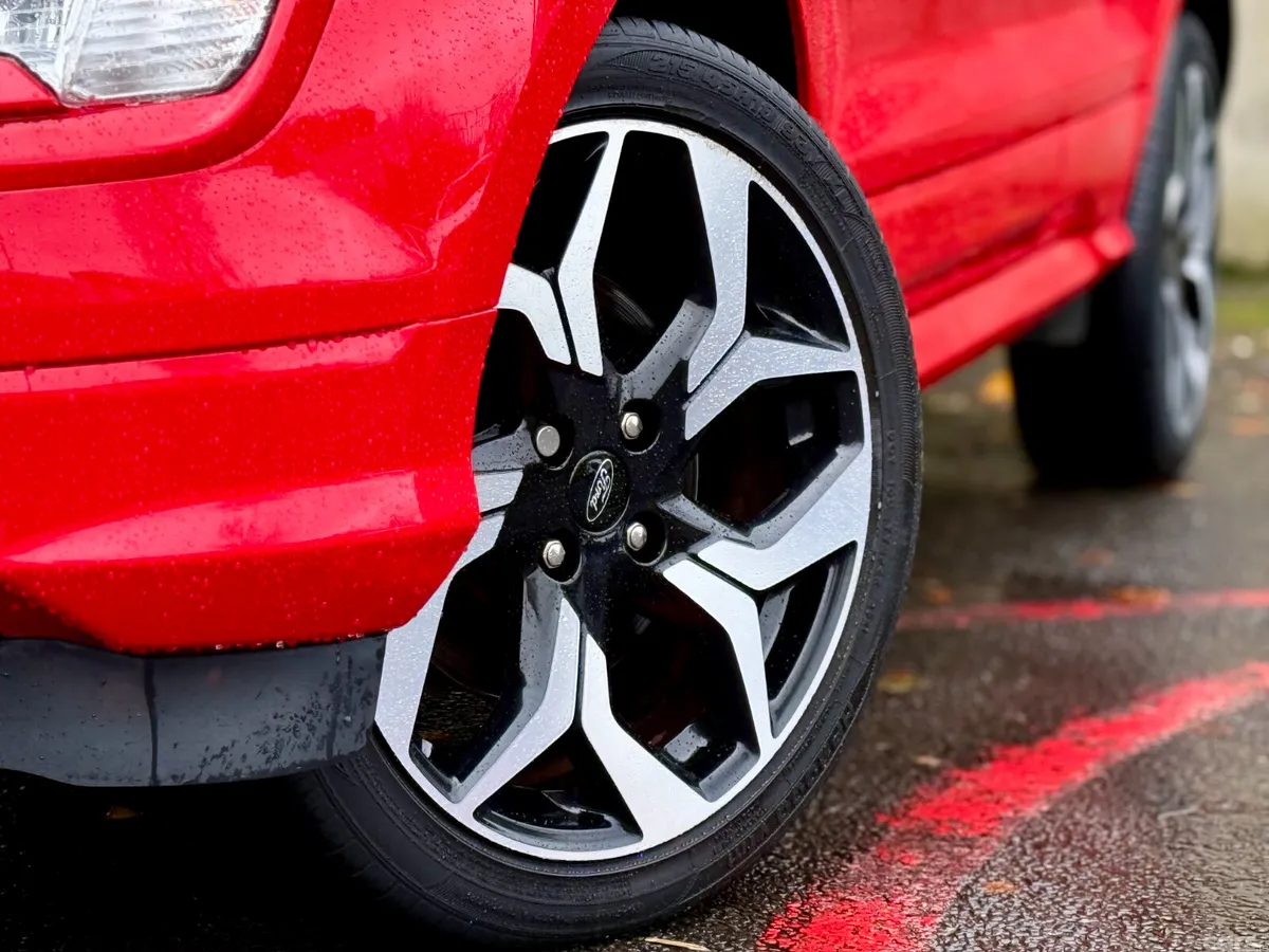 Ford EcoSport SUV, Petrol, 2019, Red