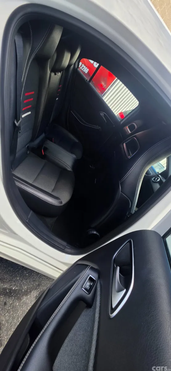 Mercedes-Benz A-Class Hatchback, Petrol, 2017, White
