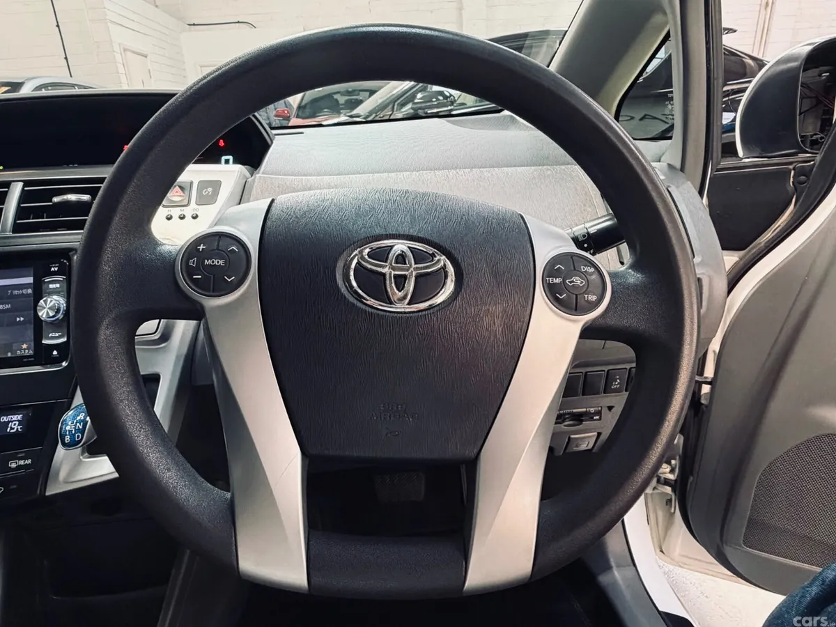 Toyota Prius Hatchback, Petrol Hybrid, 2012, White
