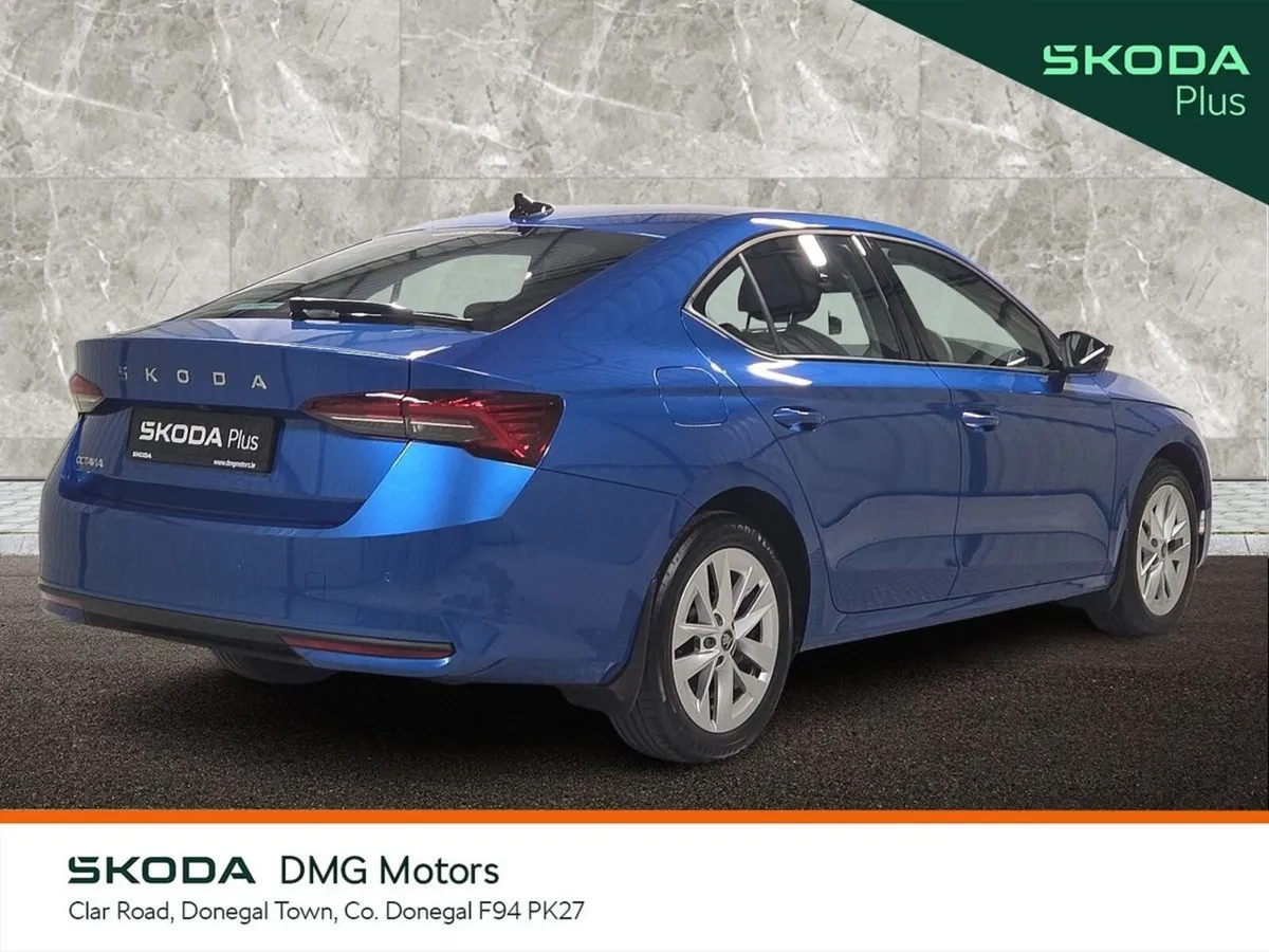 Skoda Octavia Saloon, Diesel, 2025, Blue